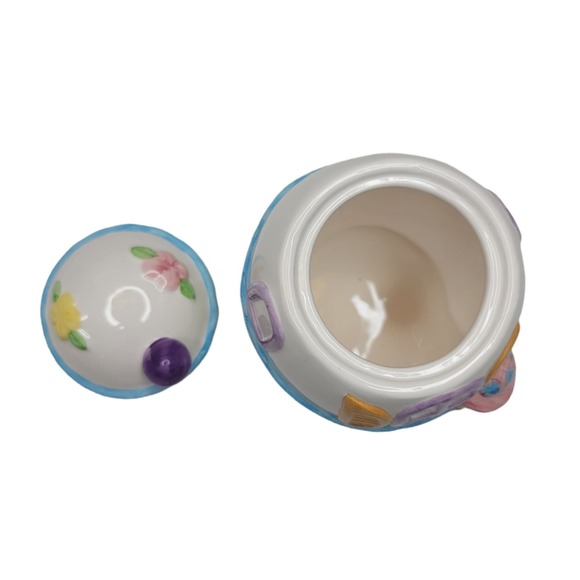 Vintage Ceramic Easter Cottage Egg Container Candy Holder Girl Bunny Rabbit Box - Picture 5 of 9